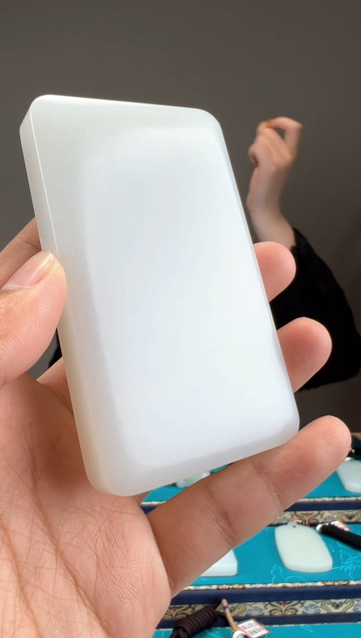 【闪购商品】和田玉未镶嵌颈饰1