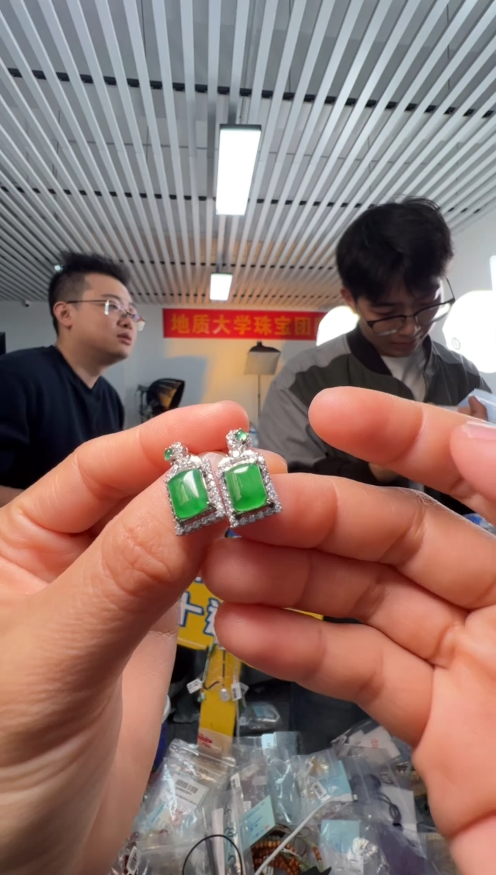 未镶嵌翡翠耳饰翡翠方块耳钉