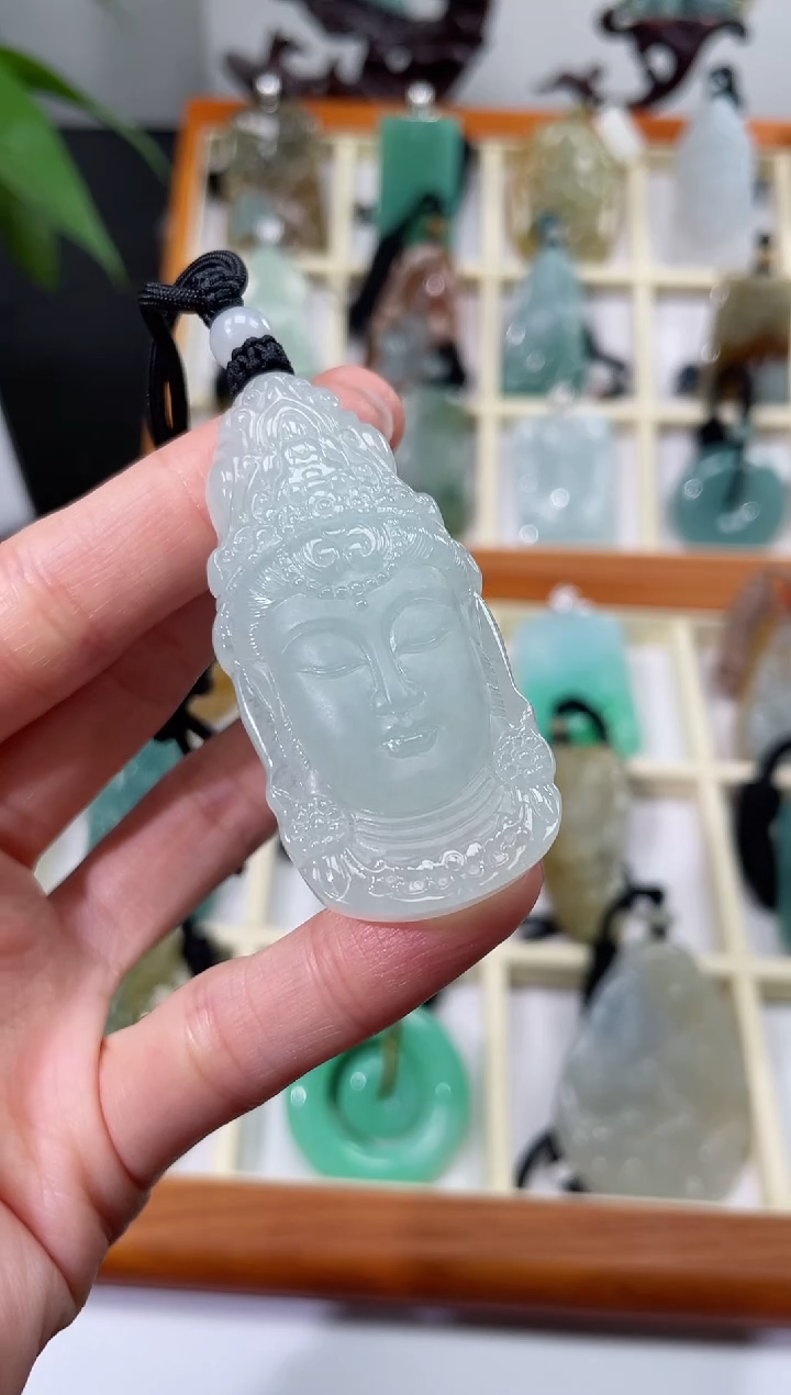 【闪购商品】翡翠颈饰未镶嵌观音首