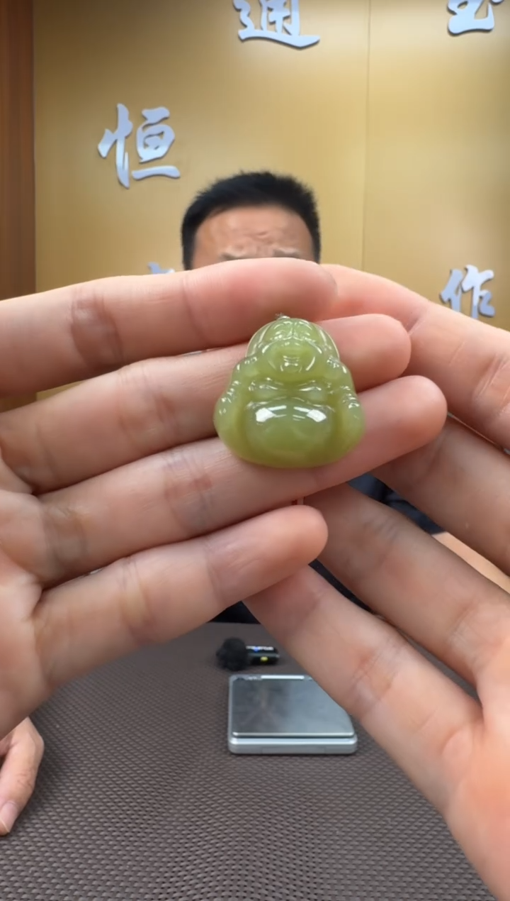 和田玉未镶嵌颈饰挂件多样性，发一