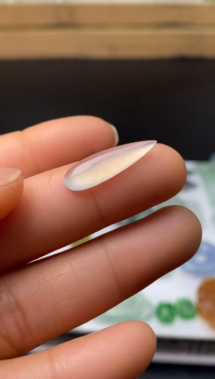 【闪购商品】定制翡翠未镶嵌翡翠毛货~