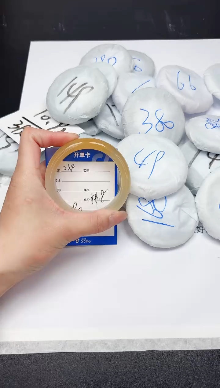 【闪购商品】石英质玉手镯未镶嵌A234-59.8
