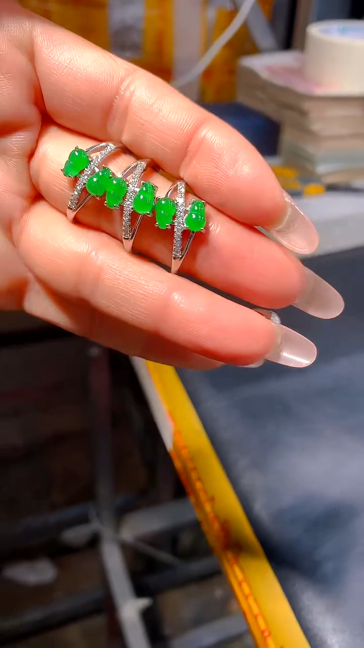 【闪购商品】定制翡翠未镶嵌8-多样性发货（发其一)  