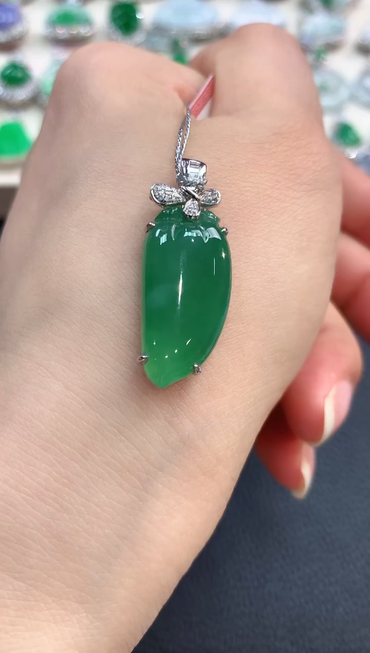 【闪购商品】翡翠吊坠(不含链)18K金镶嵌b63       