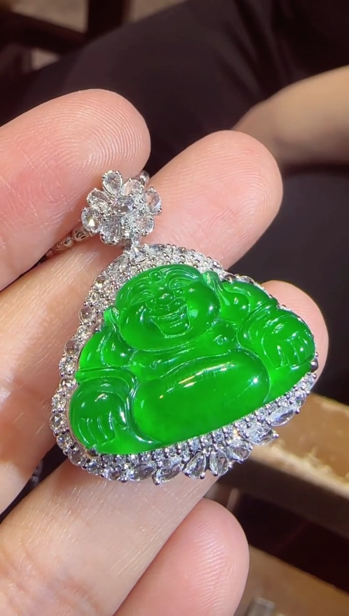 【闪购商品】翡翠吊坠(不含链)18K金镶嵌佛公