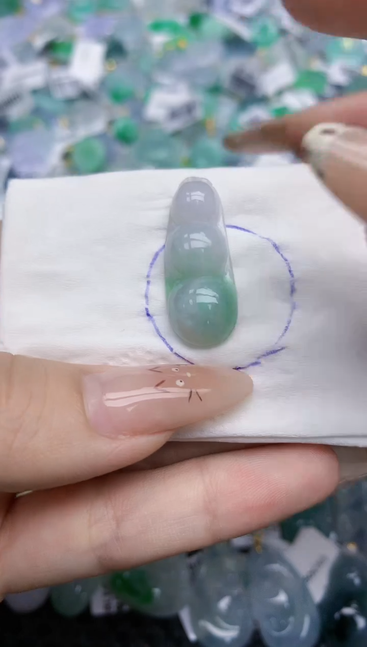 翡翠未镶嵌颈饰   天然翡翠A货