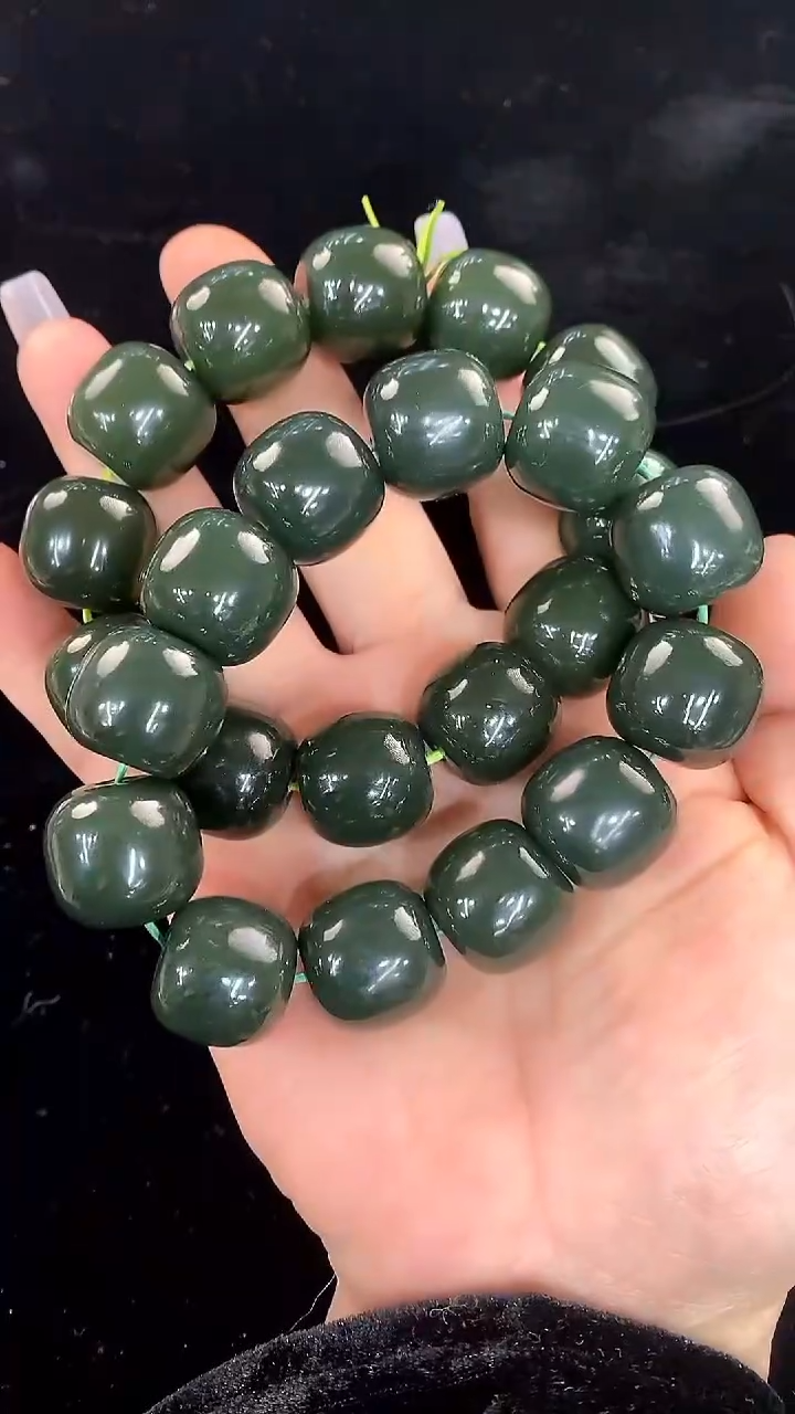 未镶嵌手链透闪石质玉18