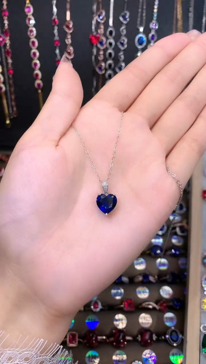 【闪购商品】蓝宝石吊坠(赠链)银S925镶嵌银色 皇家蓝