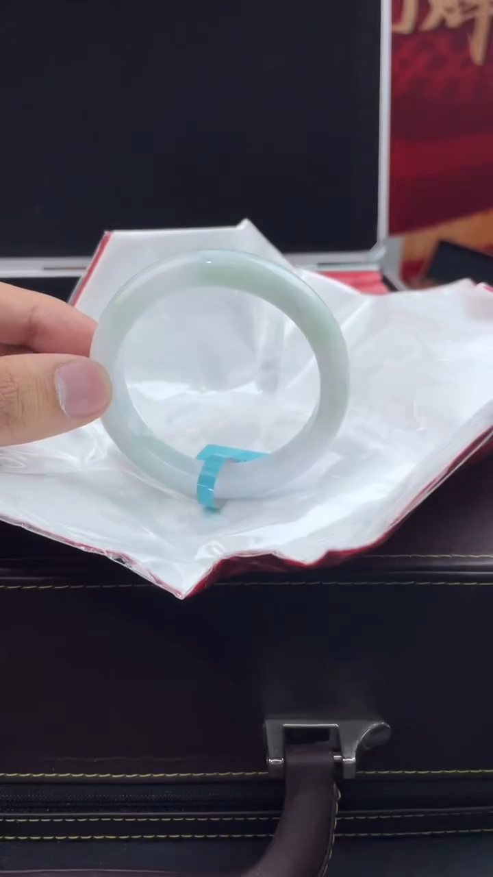 【闪购商品】翡翠手镯未镶嵌48翡翠手镯