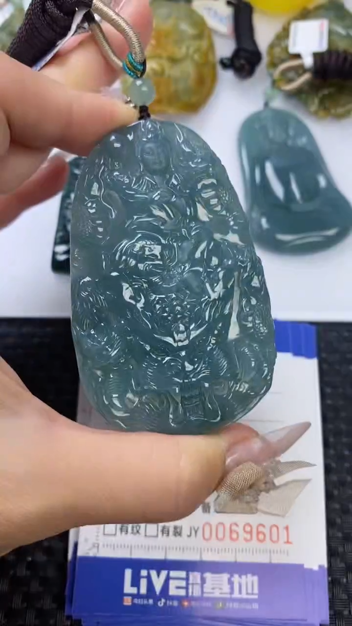 【闪购商品】翡翠颈饰未镶嵌1111111111111111