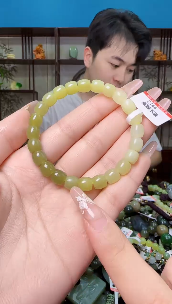 颈饰未镶嵌和田玉多样性发一