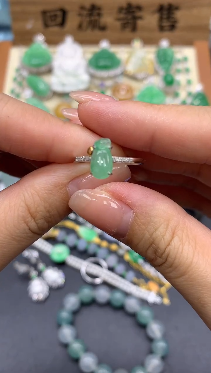 【闪购商品】翡翠戒指18K金镶嵌164-中国好珍宝