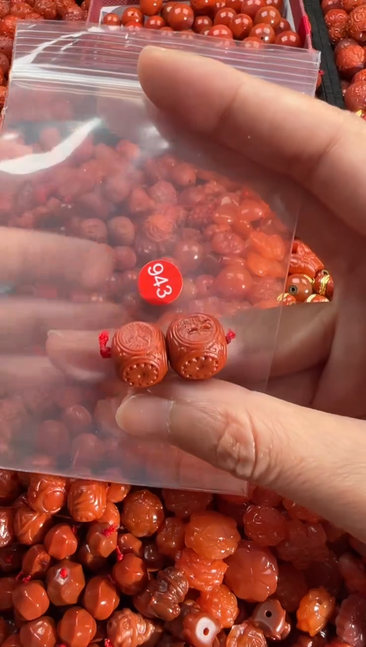 【闪购商品】南红玛瑙颈饰合金2