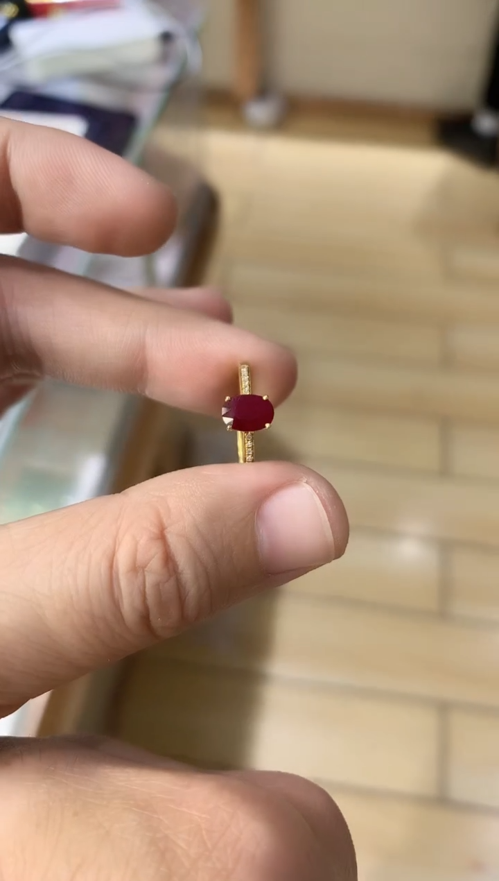 【闪购商品】红宝石戒指18K金镶嵌...........