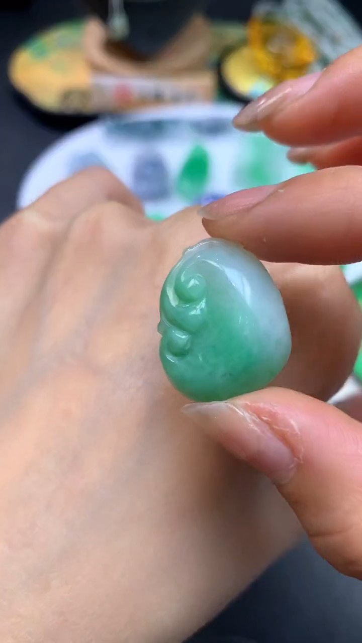 【闪购商品】定制翡翠未镶嵌翡翠