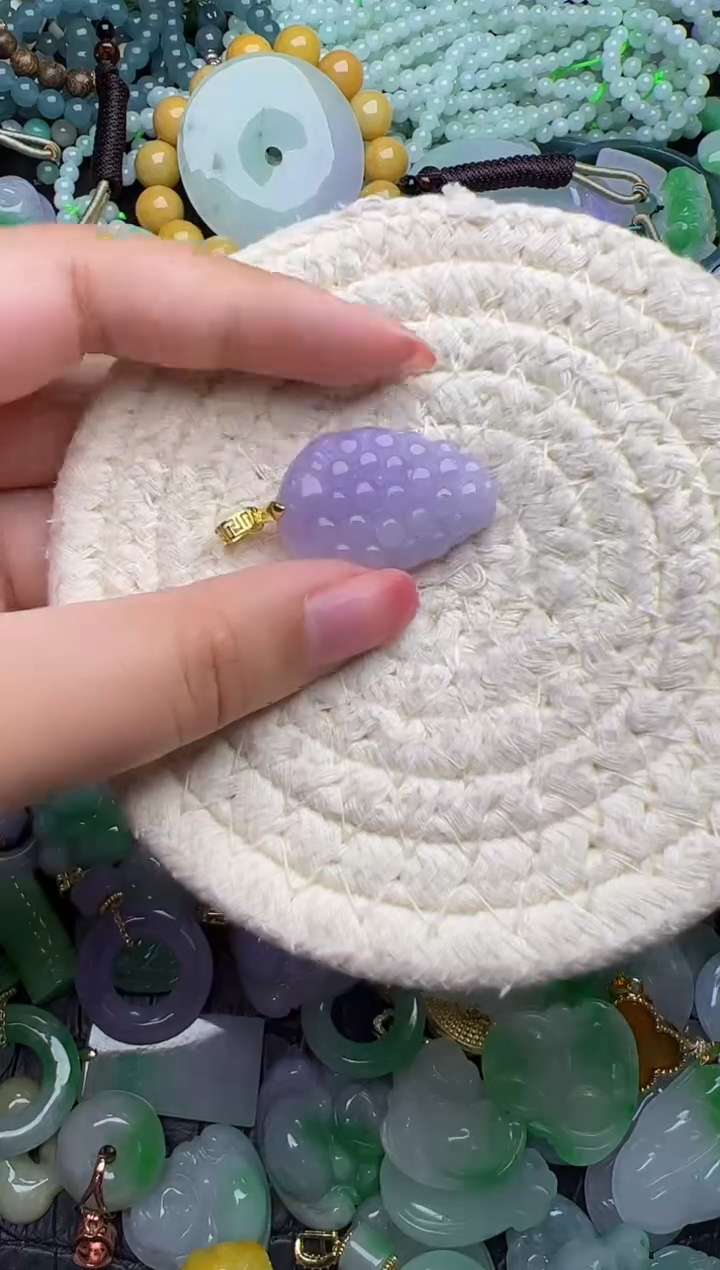 翡翠未镶嵌颈饰天然缅甸翡翠吊坠