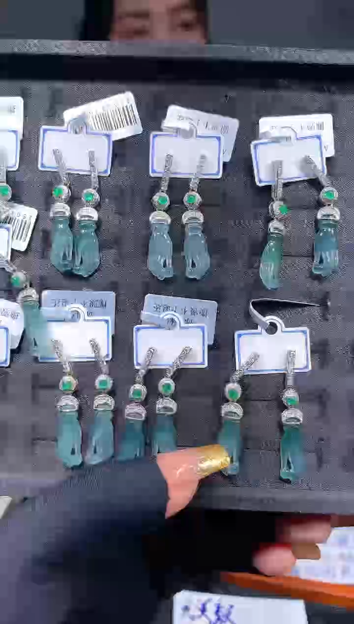 【闪购商品】定制翡翠未镶嵌14定制翡翠-多样性发货（发其一）