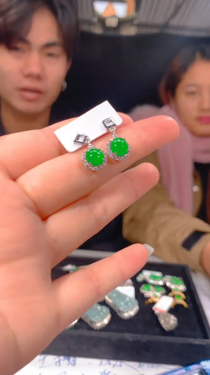 【闪购商品】定制翡翠未镶嵌50多样性发货（发其一）