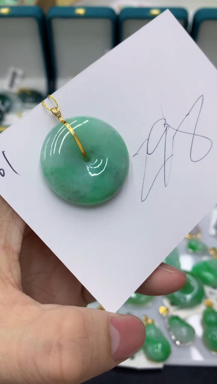 【闪购商品】翡翠颈饰18K金镶嵌11111111