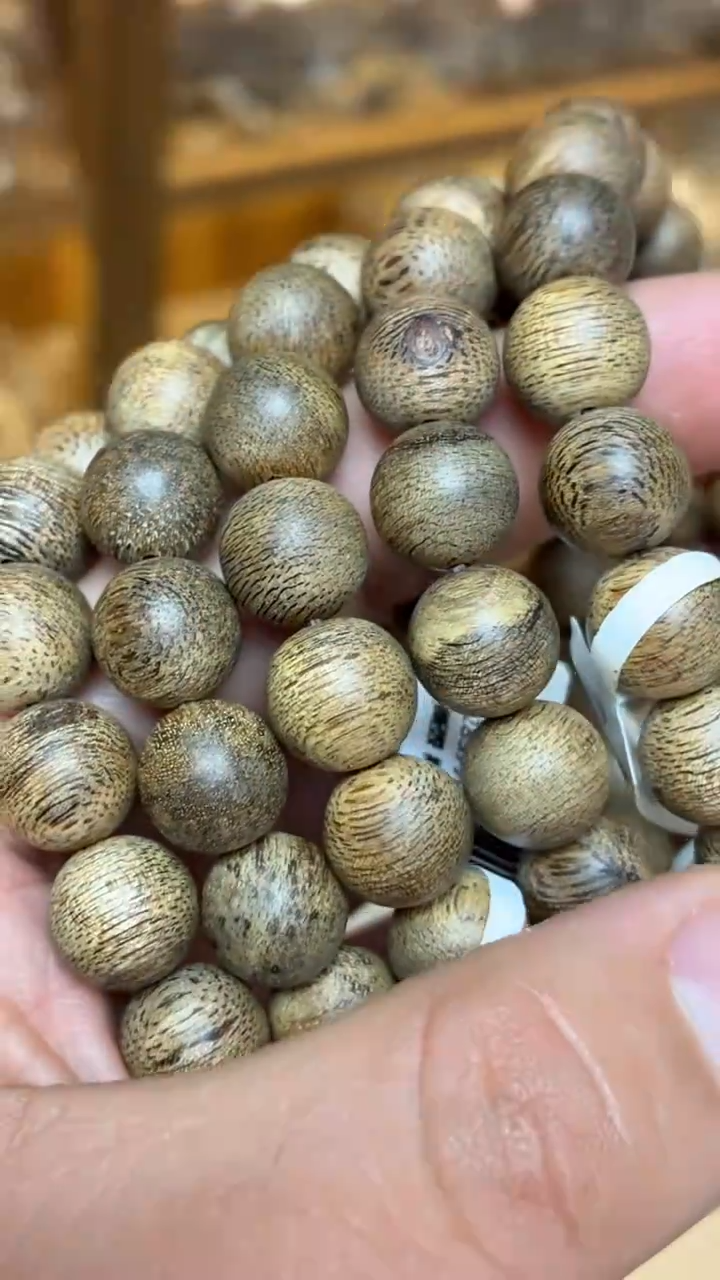 沉香手串 文莱圆珠单圈昆仑梅格1.1多样性发其一