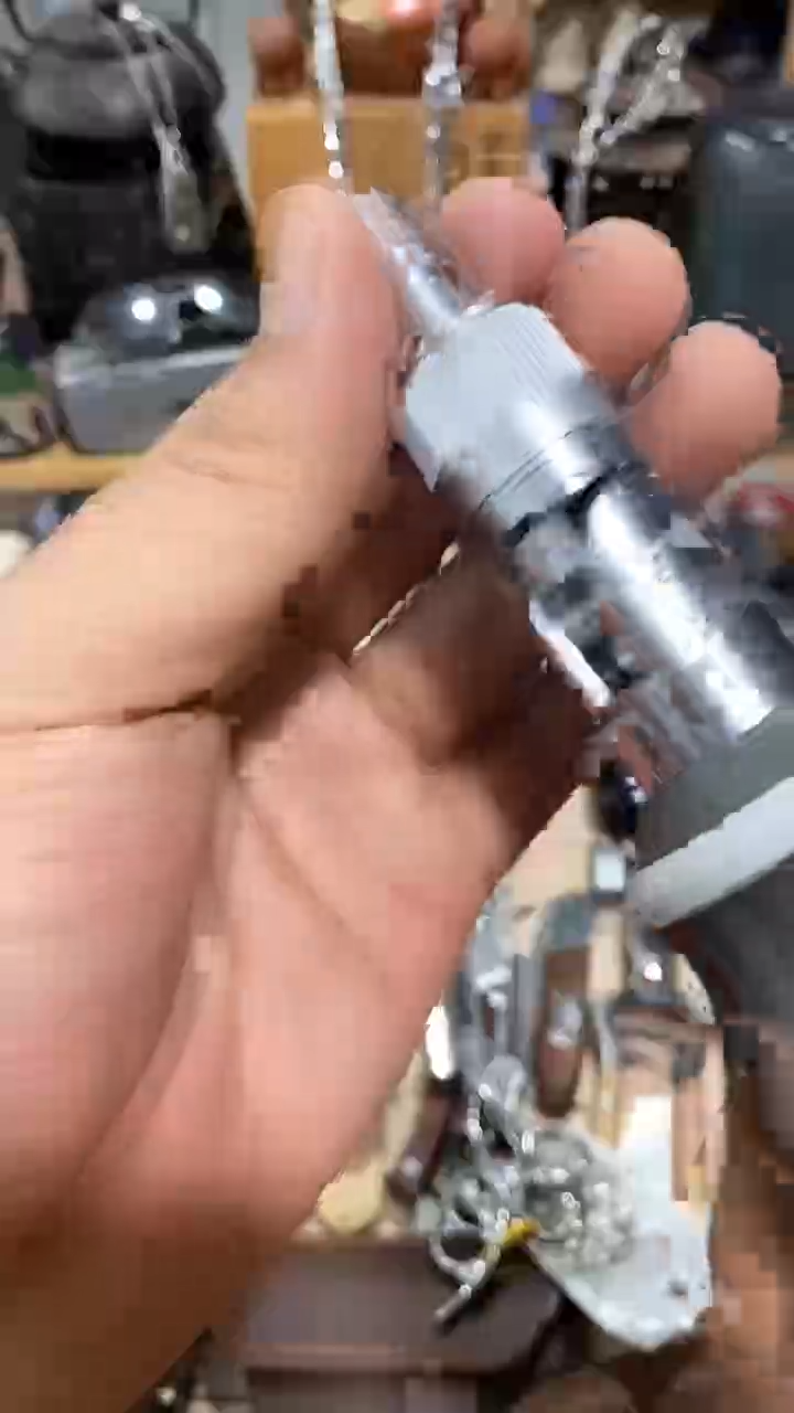瓷片闪购商品  如图所示