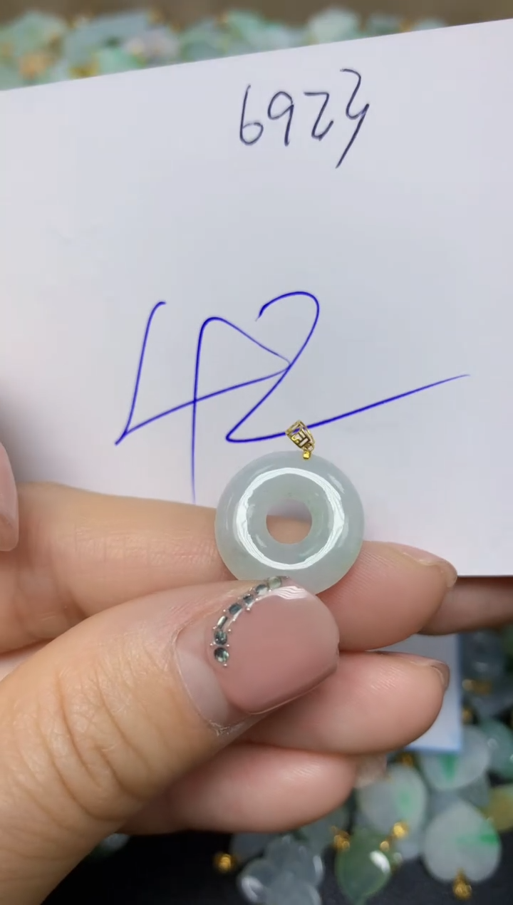 【闪购商品】翡翠挂件18K金镶嵌 天然翡翠A货