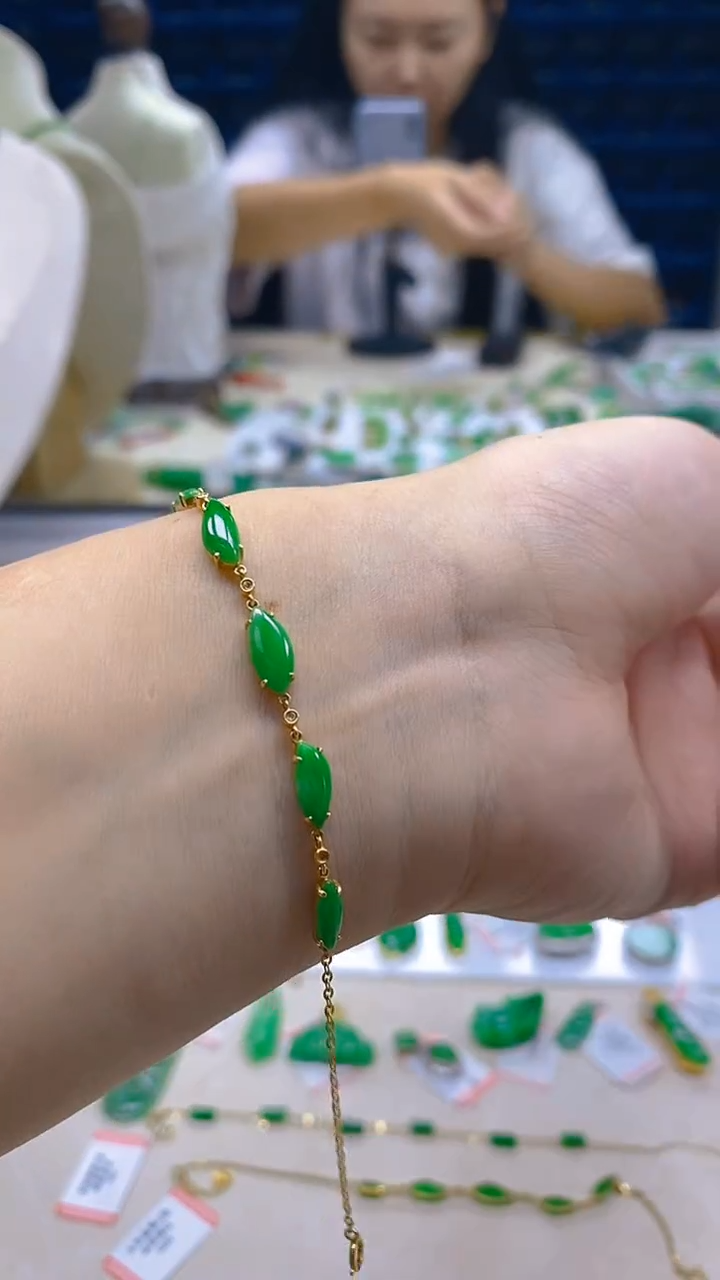 翡翠18K金镶嵌颈饰新号开播 全场乱卖