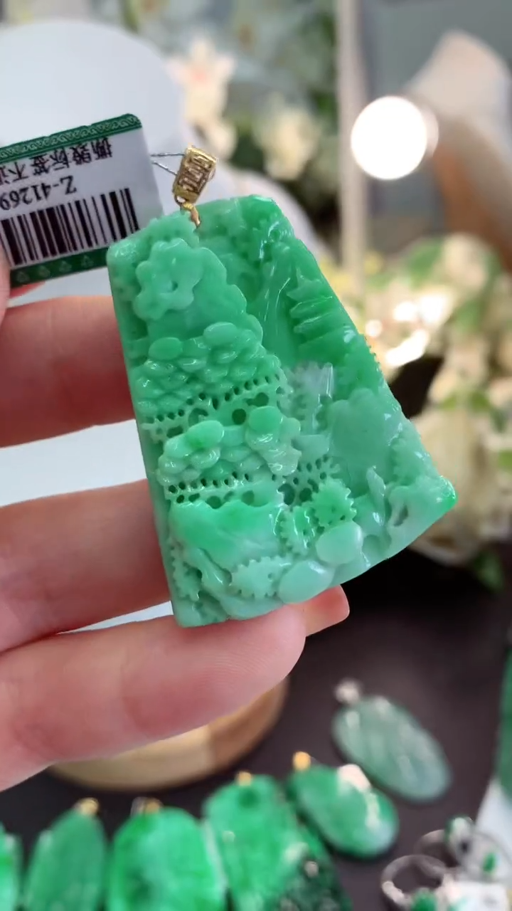 【闪购商品】翡翠吊坠(不含链)18K金镶嵌挂件