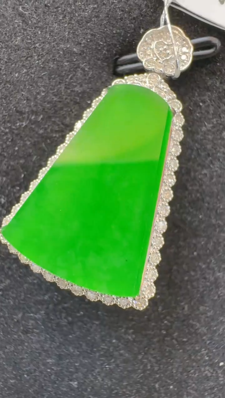 翡翠18K金镶嵌吊坠(不含链)多样性团购发一件