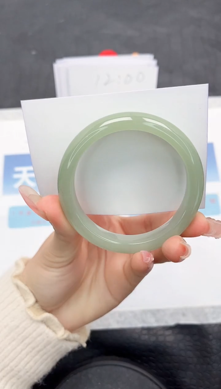 【闪购商品】石英质玉手镯未镶嵌L361-56