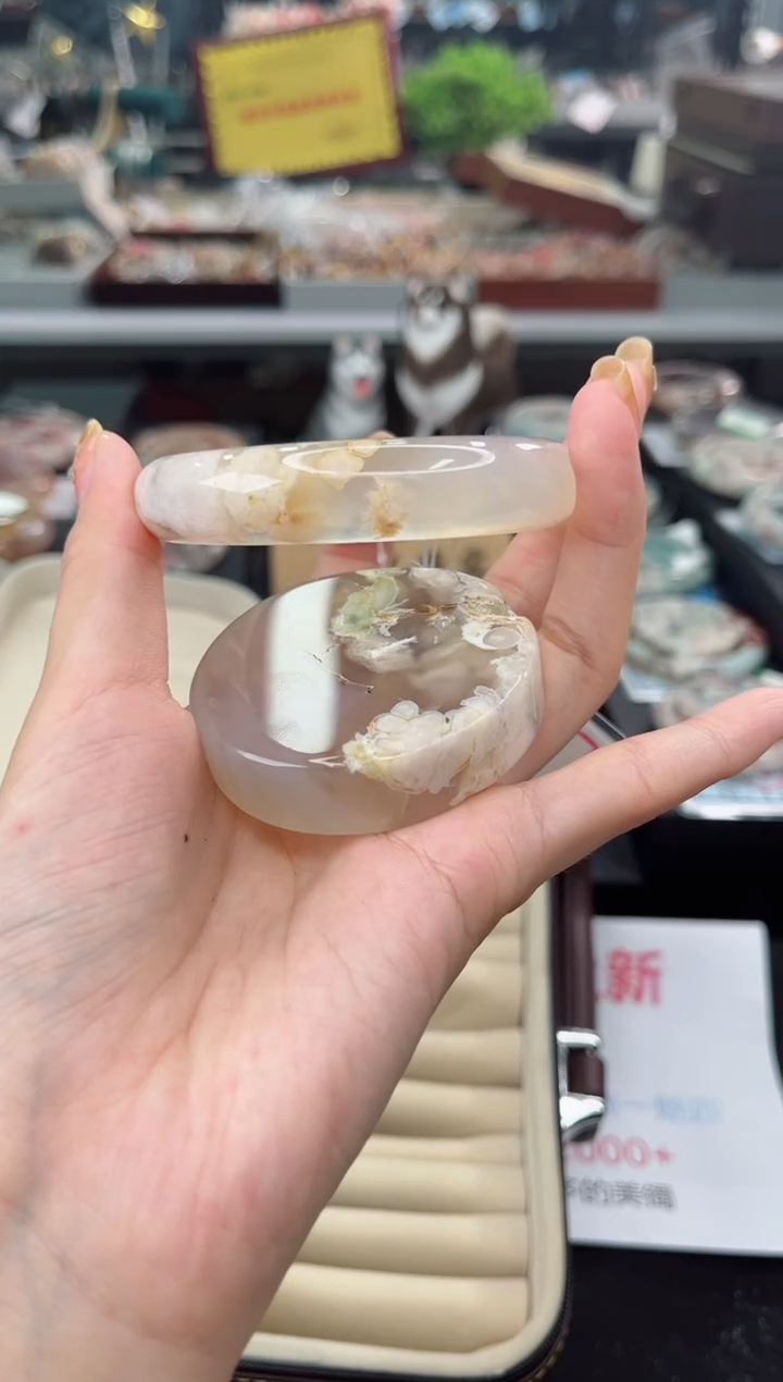 【闪购商品】石英质玉手镯未镶嵌58圈口（赠品镯心）3666649