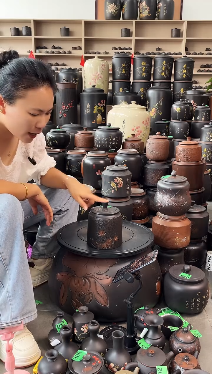 罐瑕疵茶叶罐 锤纹100克  503