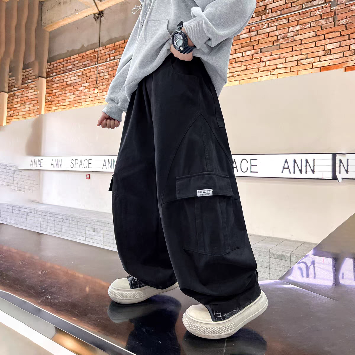 男童春秋韩范阔腿弯刀工装裤2025新款青少年儿童秋装直筒宽松裤子