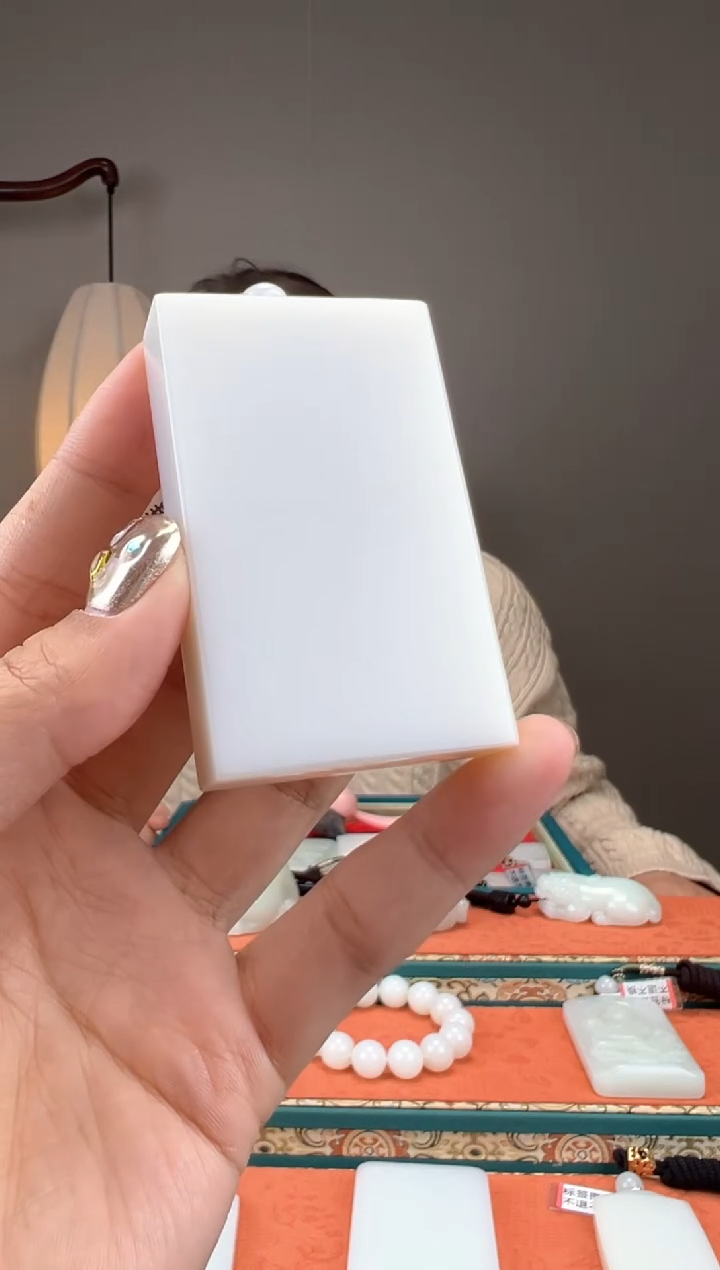 【闪购商品】和田玉颈饰未镶嵌1