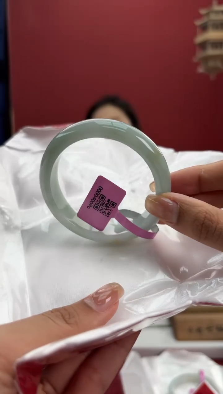 翡翠手镯未镶嵌16手镯