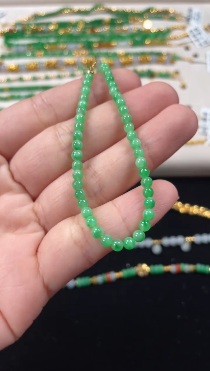 18K金镶嵌手链翡翠一个  P131