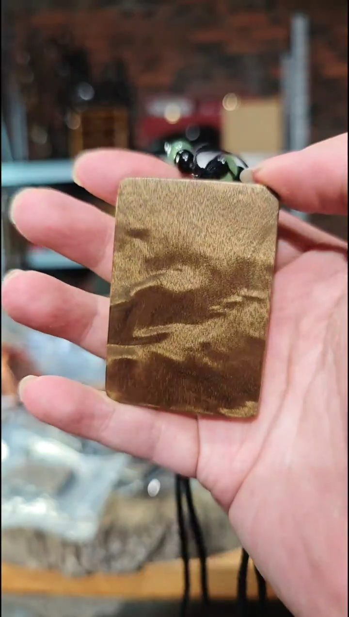 金丝楠无事牌脖挂