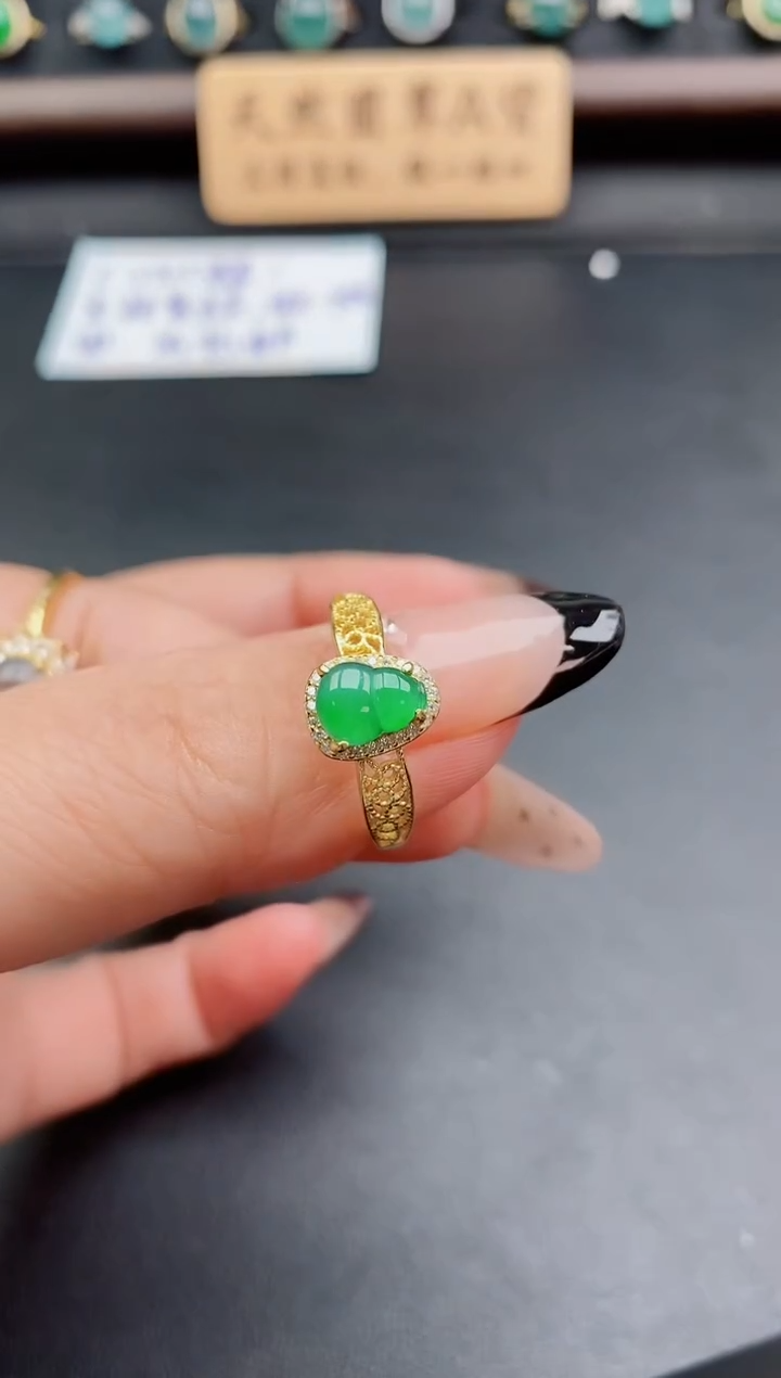 银S925镶嵌戒指翡翠1