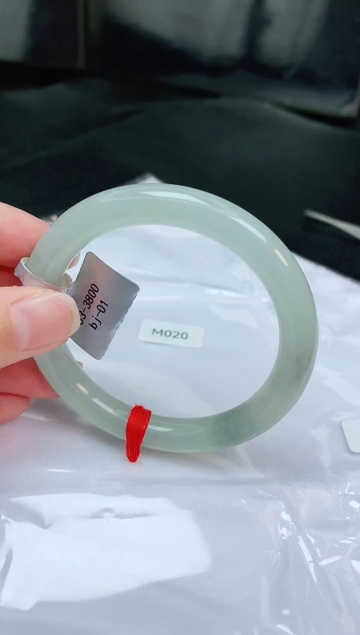 【闪购商品】翡翠手镯未镶嵌缅甸天然A货翡翠手镯