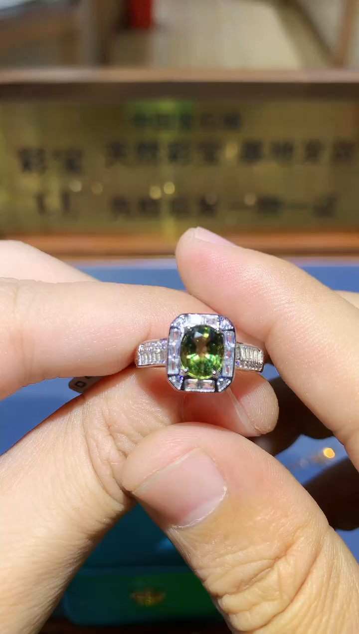 【闪购商品】碧玺戒指银S925镶嵌........