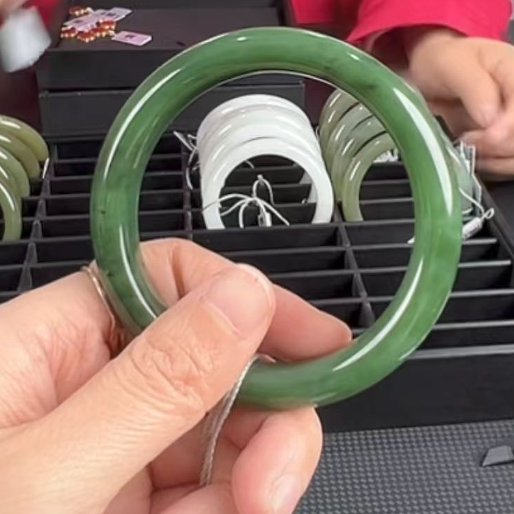 【东哥臻选】和田玉精品手镯 多样性发一件 A2140136-2