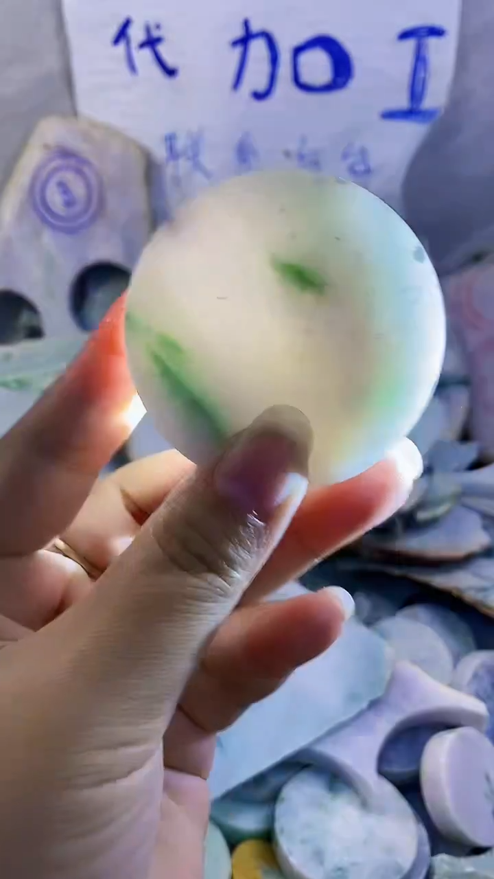 裸石翡翠纯天然翡翠A货64