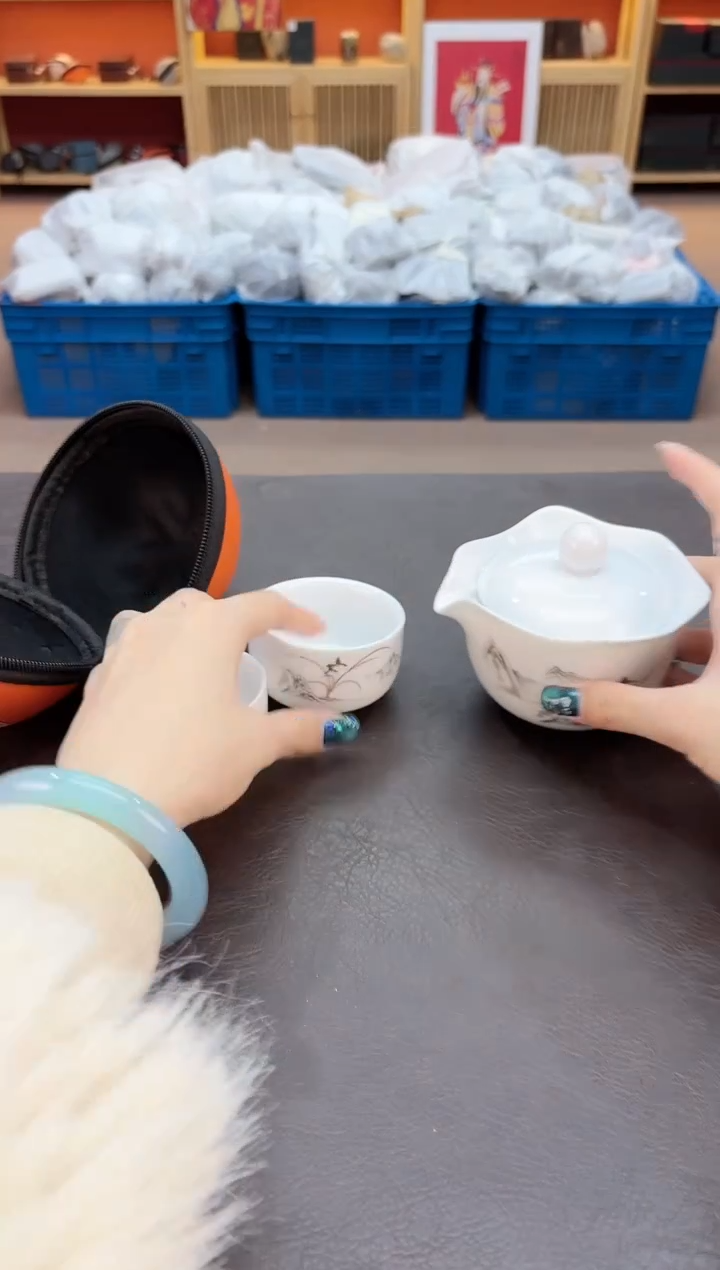【闪购商品】摆件瓷SC1111111111