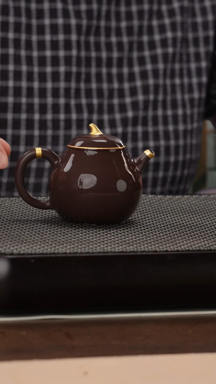 茶壶紫砂四号井茄皮紫泥描金茄瓜150cc