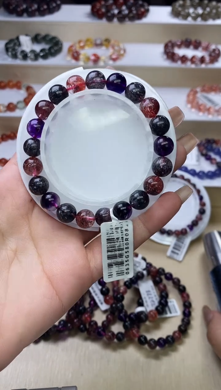 【闪购商品】水晶手链未镶嵌黑加仑超七9m+