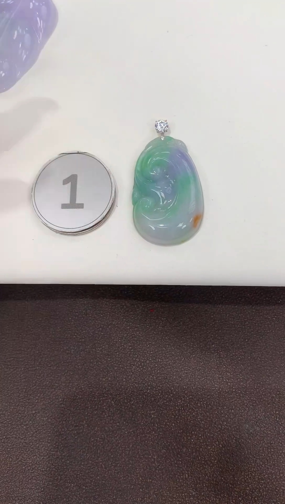 颈饰18K金镶嵌翡翠缅甸a货翡翠