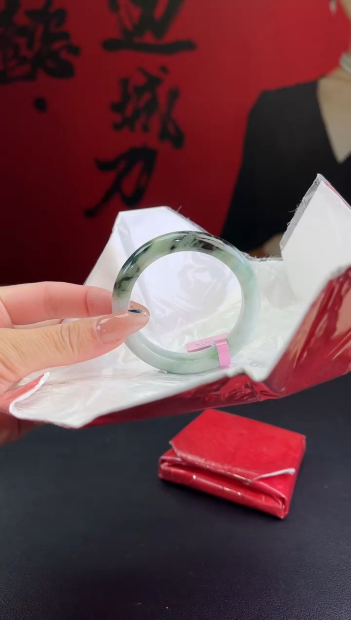 【闪购商品】翡翠未镶嵌手镯4翡翠手镯（微瑕）