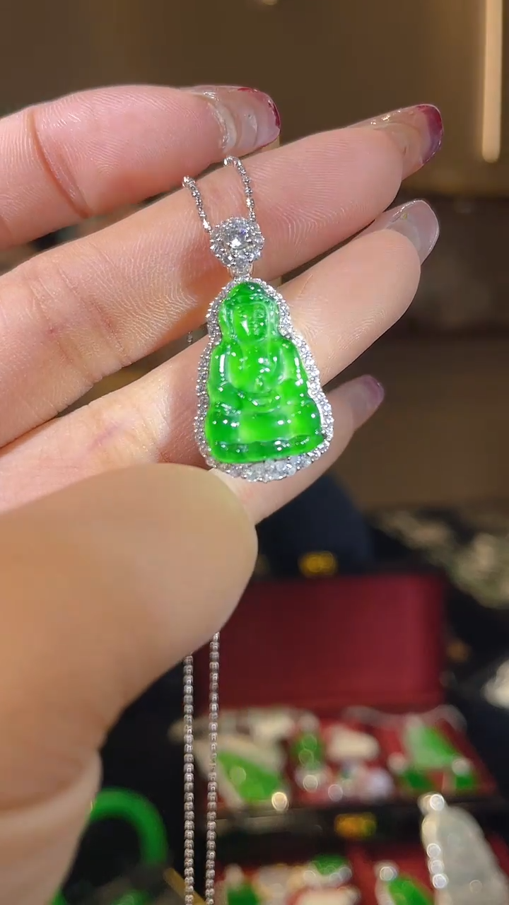 【闪购商品】翡翠吊坠(不含链)银S925镶嵌天然翡翠A货