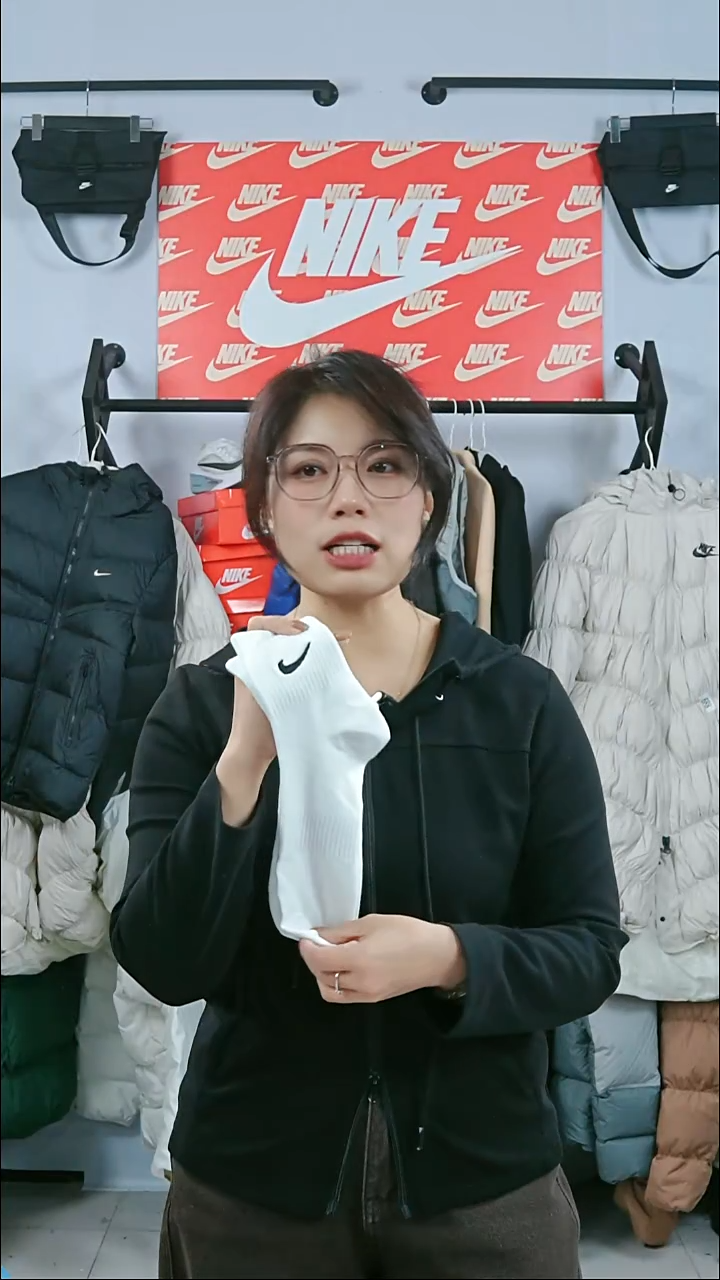 闪购编码Nike/Jordan运动衣以直播间过款为准尺码39.9盒装袜子