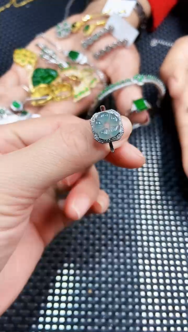 【闪购商品】翡翠戒指未镶嵌111111111